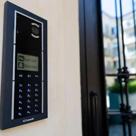 Casa Accademia: Unica E Apartament